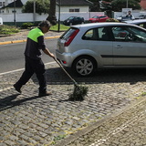 street-sweeping-with-unique-broom